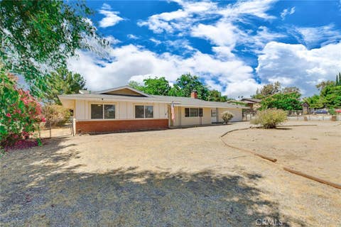 Photo of 14347 Willow ST, Hesperia, CA 92345 (MLS # NP26134608)