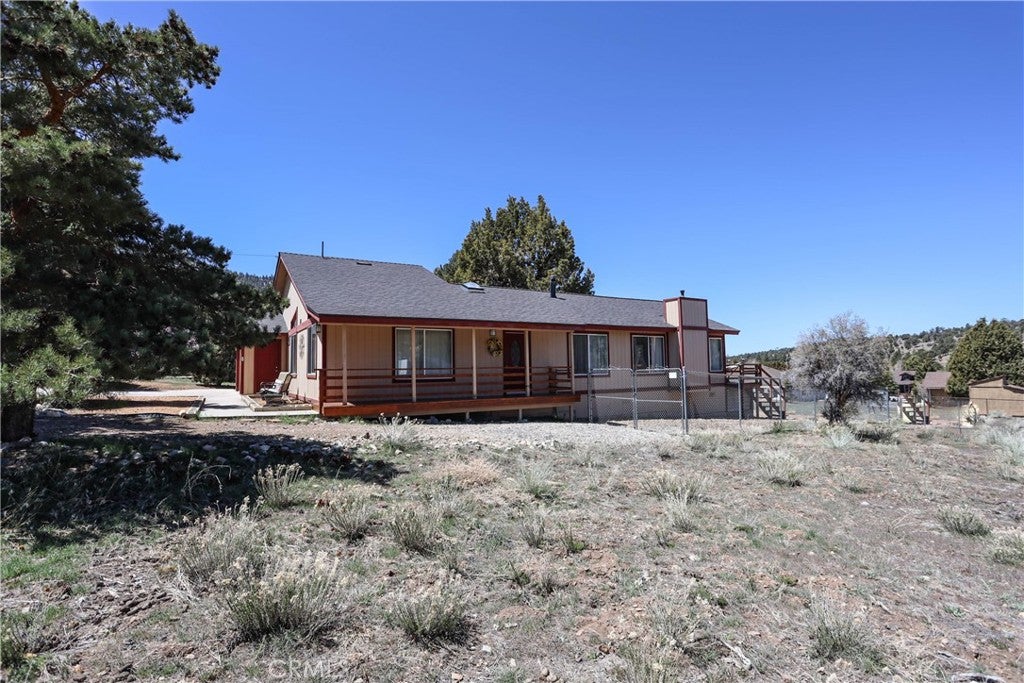 1210 Crestwood