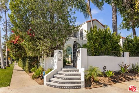 Photo of 163 S Larchmont Boulevard, Los Angeles, CA 90004 (MLS # 26657981)