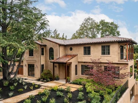 Photo of 795 Nash Road, Los Altos, CA 94024 (MLS # ML82041928)