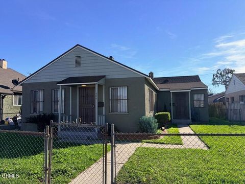 Photo of 524 W Almond Street, Compton, CA 90220 (MLS # P1-26077)