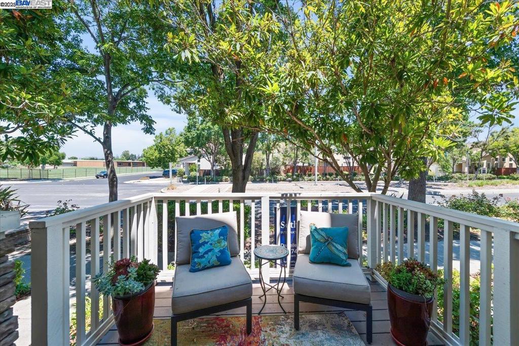 BROOKSIDE - Residential