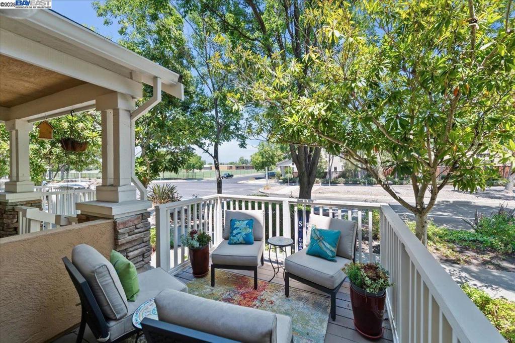 BROOKSIDE - Residential