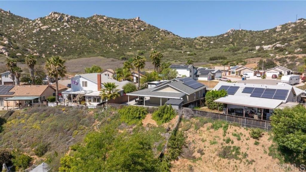 listing image 130723646875743403717