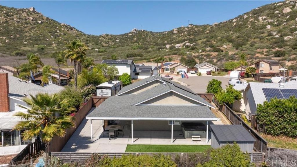 listing image 130727447916181363023