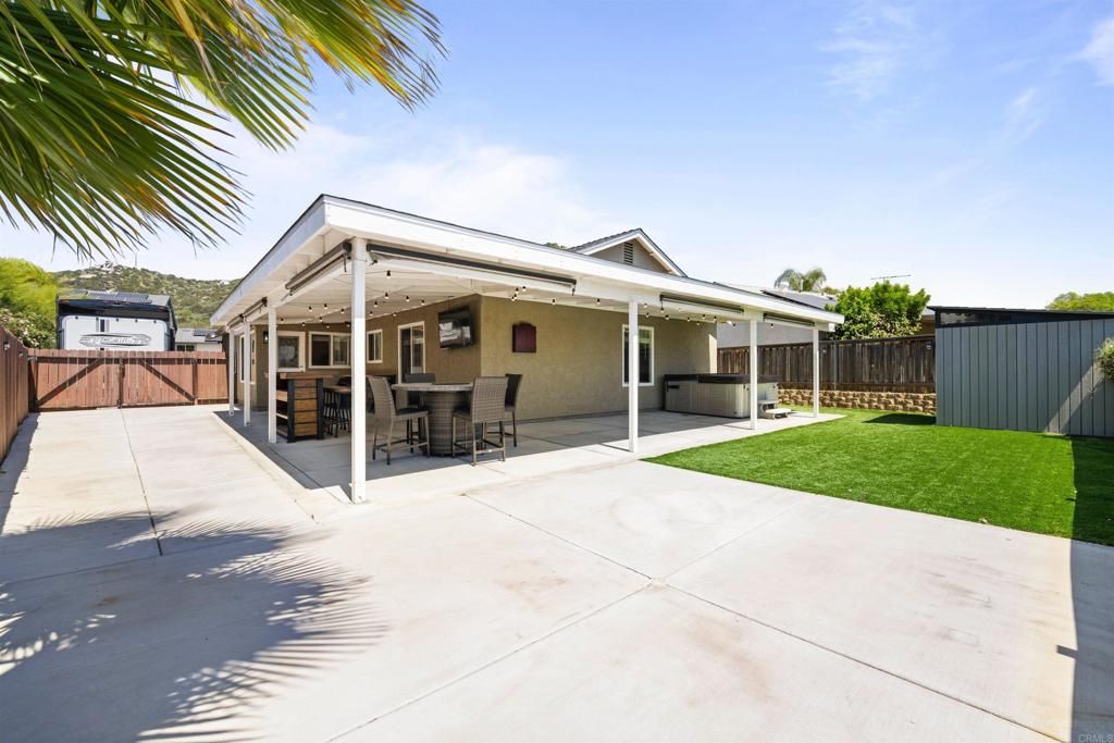 listing image 130722564033777652933