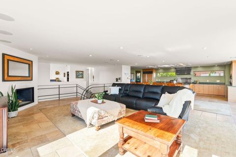 Tiny photo for 268 N Linda Vista Avenue, Ventura, CA 93001 (MLS # V1-34274)