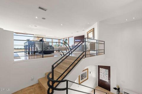 Tiny photo for 268 N Linda Vista Avenue, Ventura, CA 93001 (MLS # V1-34274)