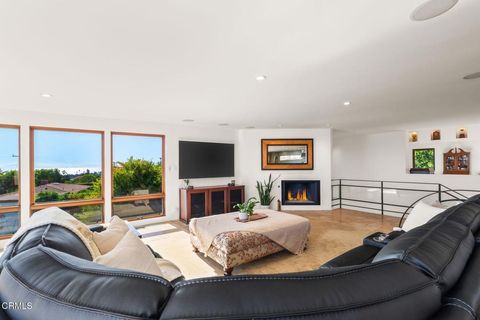 Tiny photo for 268 N Linda Vista Avenue, Ventura, CA 93001 (MLS # V1-34274)