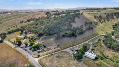 Tiny photo for 5005 E Highway 41, Templeton, CA 93465 (MLS # NS26101057)