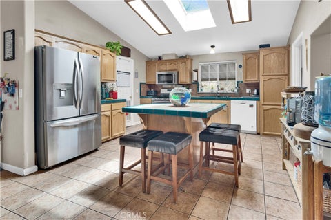 Tiny photo for 5005 E Highway 41, Templeton, CA 93465 (MLS # NS26101057)