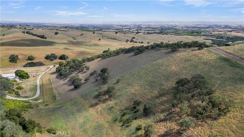 Tiny photo for 5005 E Highway 41, Templeton, CA 93465 (MLS # NS26101057)