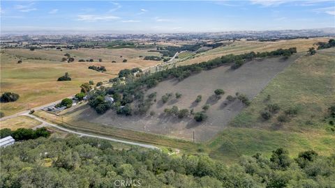 Tiny photo for 5005 E Highway 41, Templeton, CA 93465 (MLS # NS26101057)