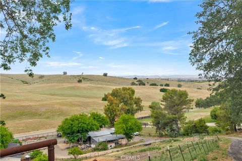 Tiny photo for 5005 E Highway 41, Templeton, CA 93465 (MLS # NS26101057)