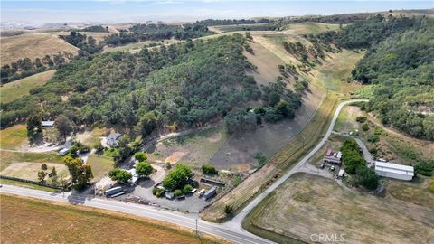 Tiny photo for 5005 E Highway 41, Templeton, CA 93465 (MLS # NS26101057)