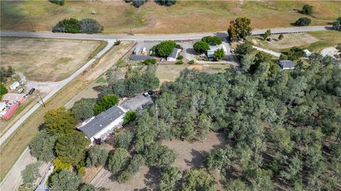 Tiny photo for 5005 E Highway 41, Templeton, CA 93465 (MLS # NS26101057)
