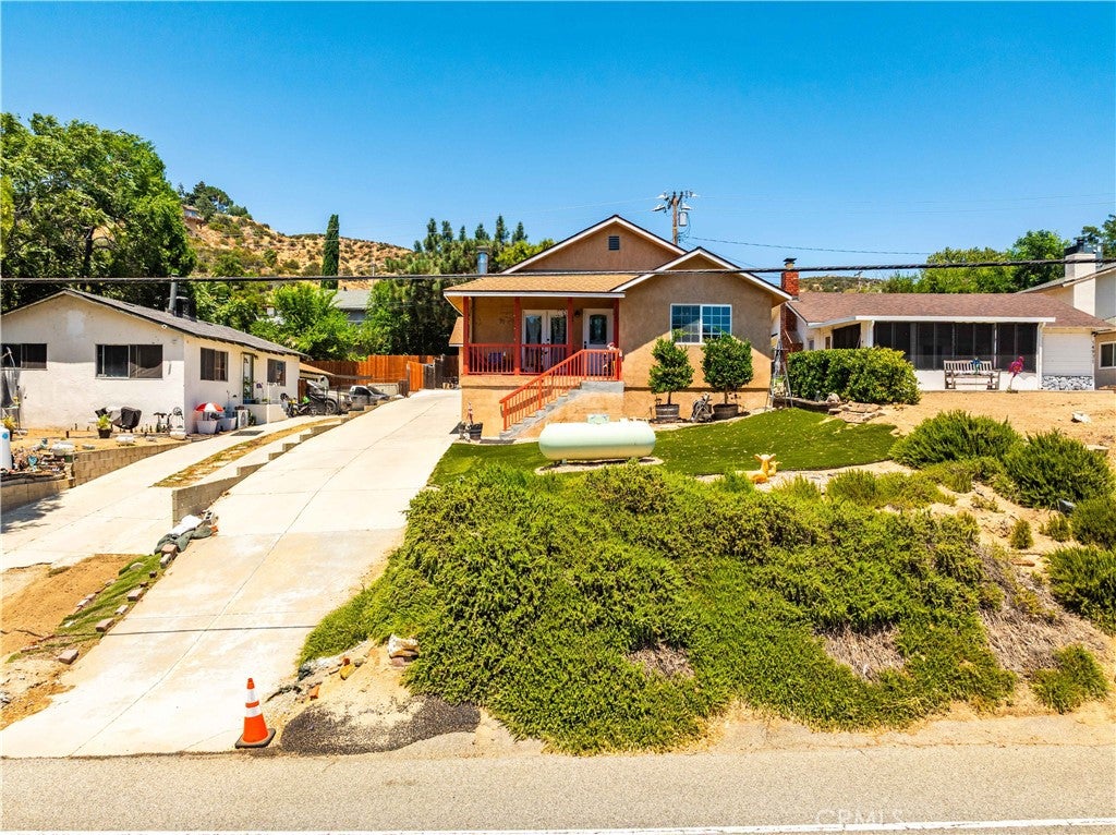 14977 Elizabeth Lake Rd