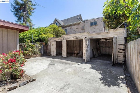 Tiny photo for 3246 MLK Jr. Way WAY, Oakland, CA 94609 (MLS # 41137314)