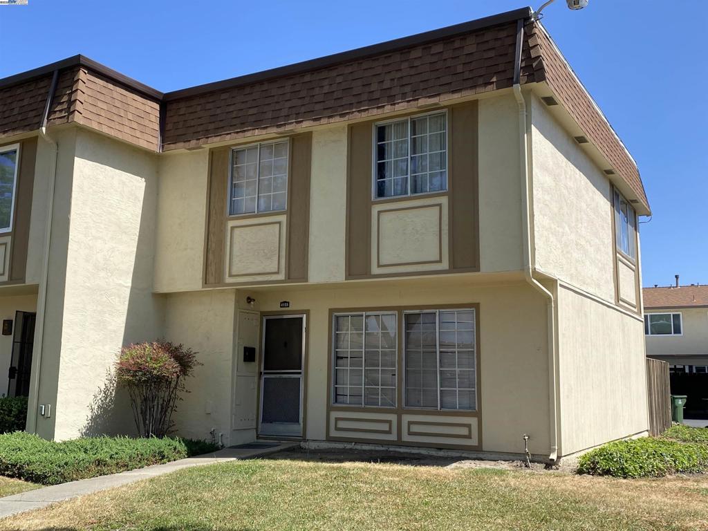 NORTHGATE WEST - Residential