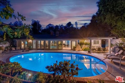 Photo of 480 Tuallitan Road, Los Angeles, CA 90049 (MLS # 26830495)