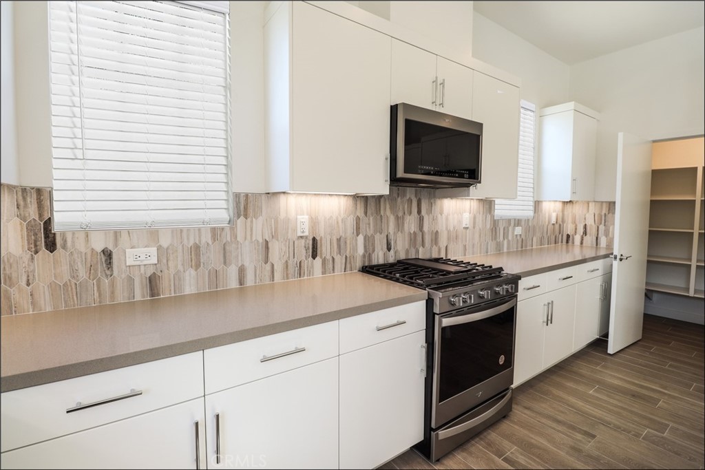 100 West - Residential Lease