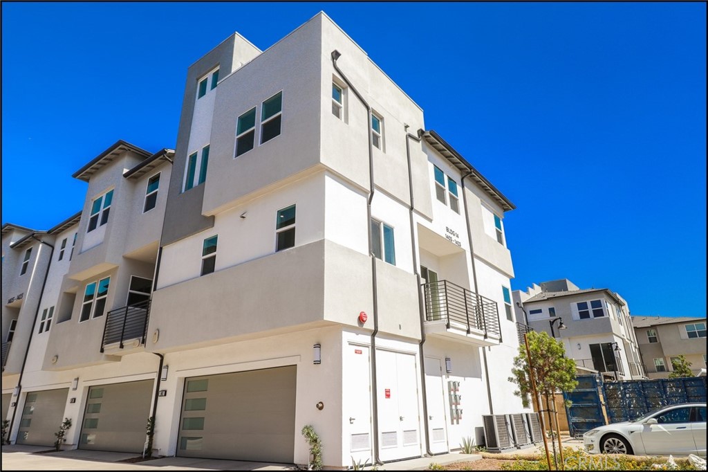 100 West - Residential Lease