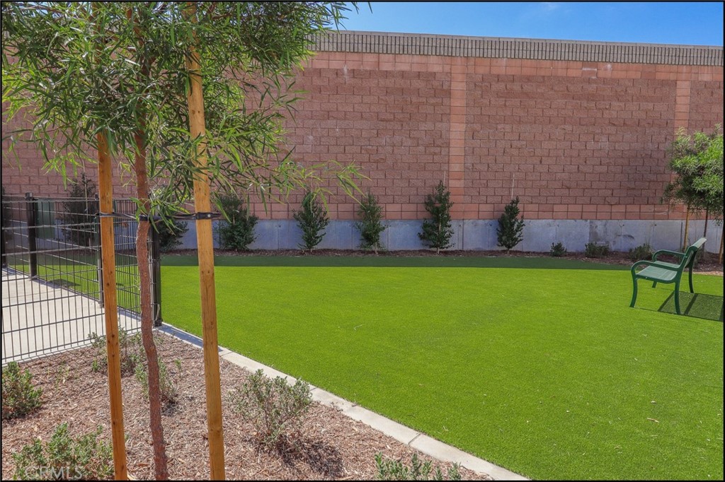 100 West - Residential Lease