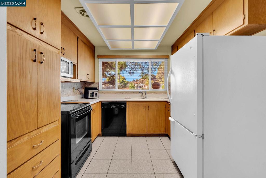 FAIRMEADE - Residential