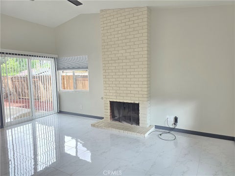 Photo of 827 Willow Tree LN, Fallbrook, CA 92028 (MLS # SW26207348)