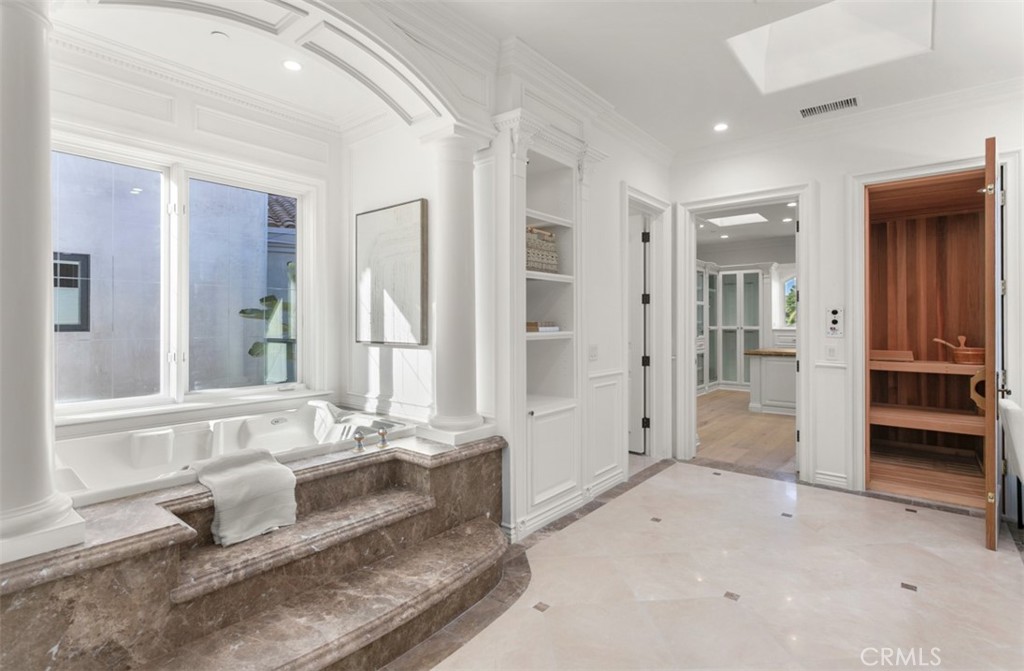 Ritz Cove (RC) - Residential