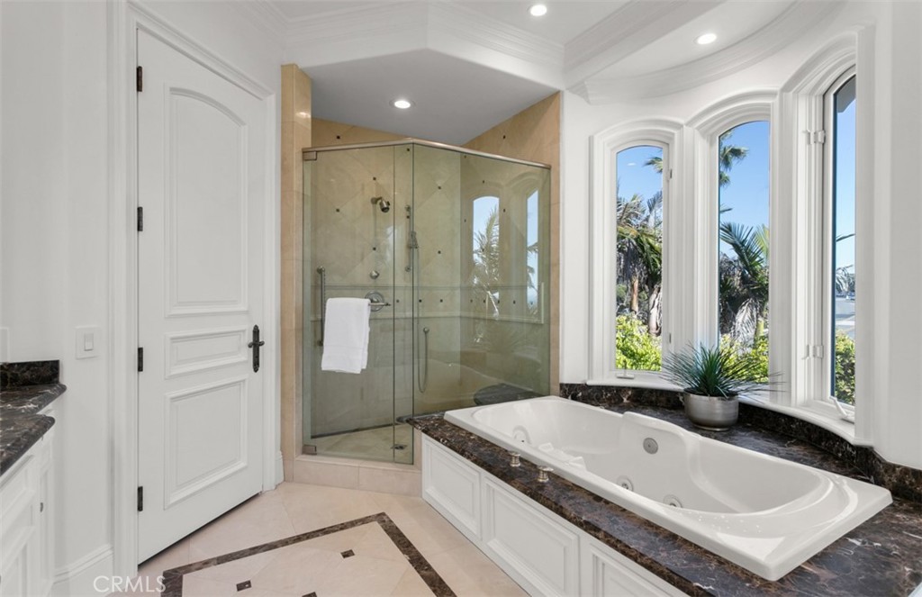Ritz Cove (RC) - Residential