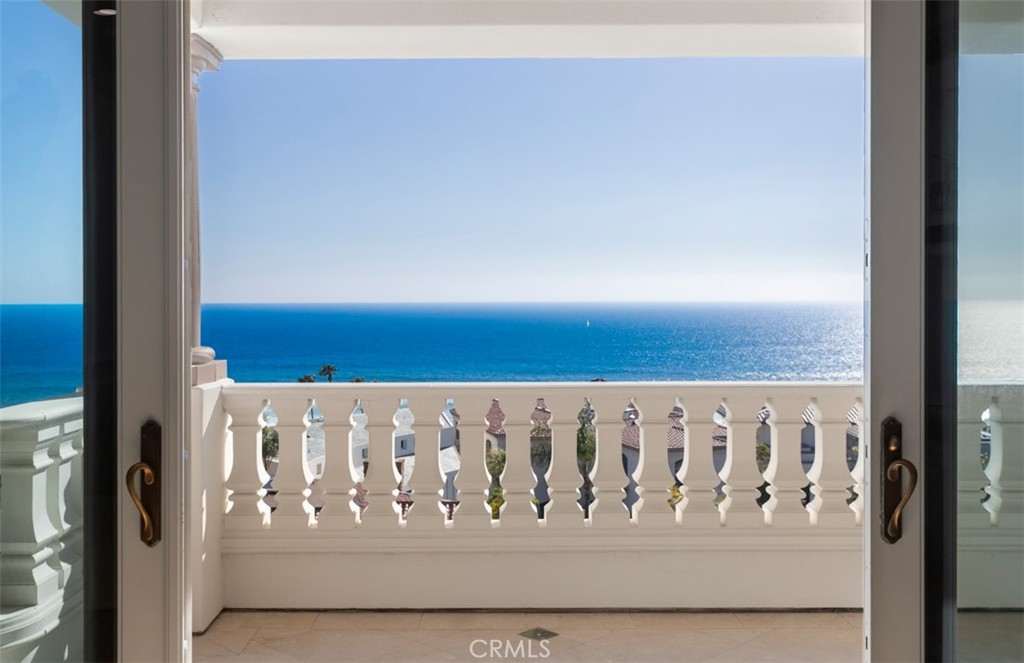 Ritz Cove (RC) - Residential