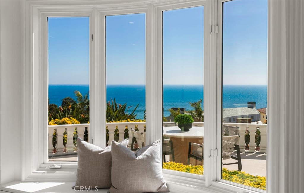 Ritz Cove (RC) - Residential