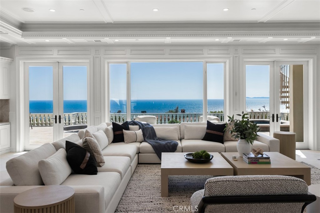 71 Ritz Cove Drive