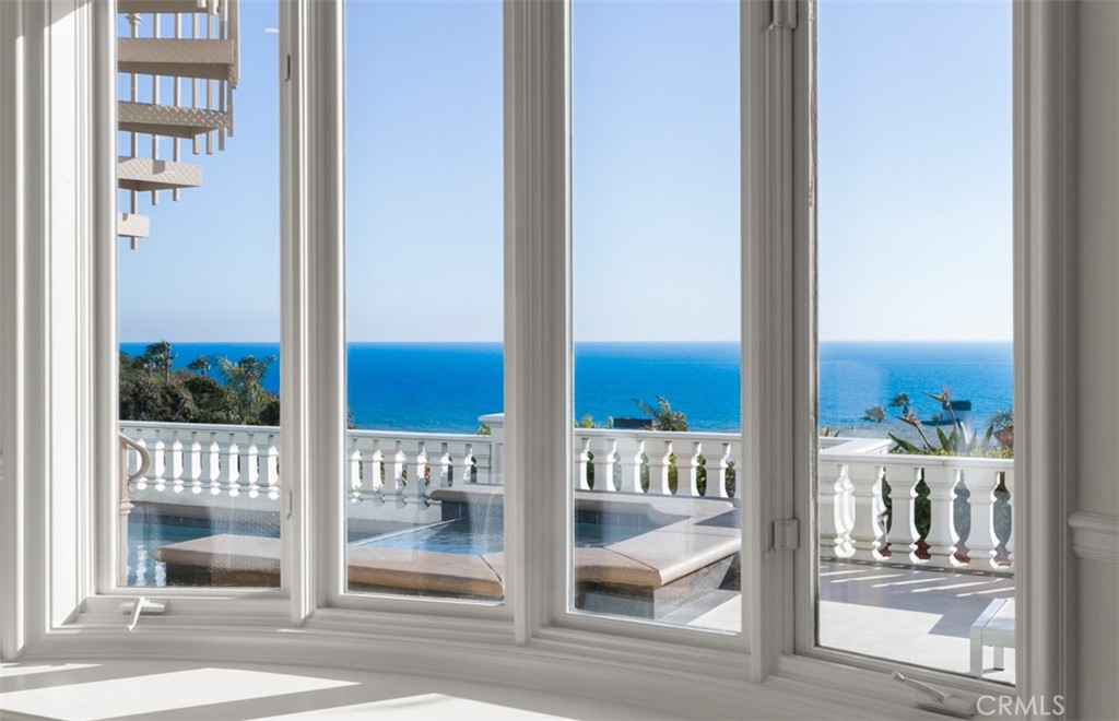 Ritz Cove (RC) - Residential