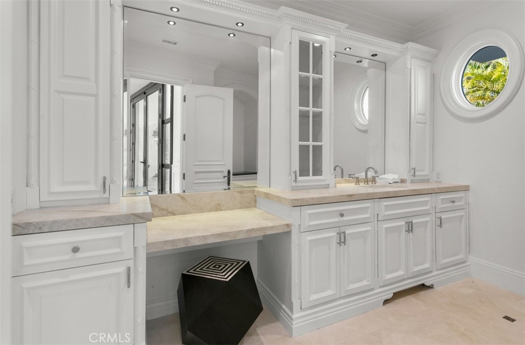 Ritz Cove (RC) - Residential