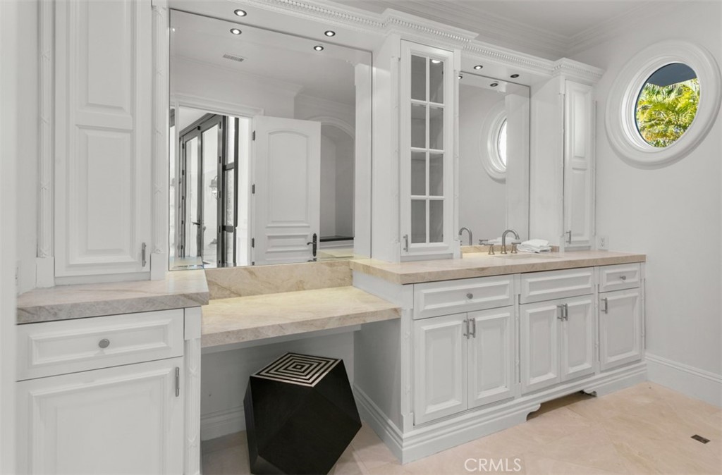 Ritz Cove (RC) - Residential