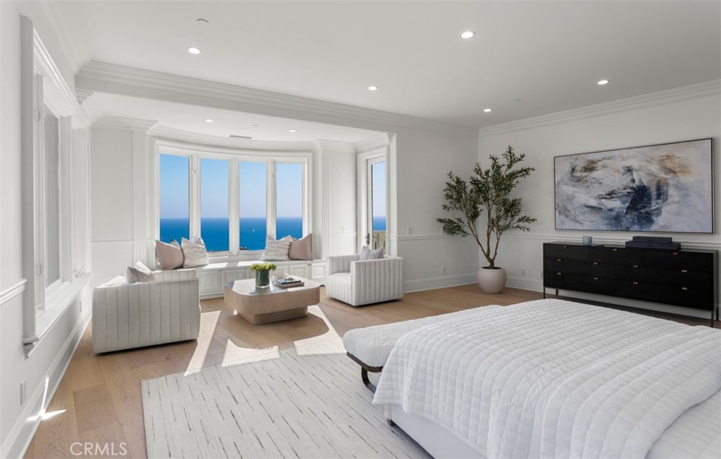 Ritz Cove (RC) - Residential