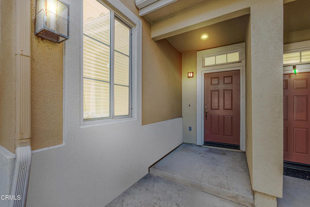 Photo of 2916 Esperanza Way #F, Simi Valley, CA 93063 (MLS # V1-34983)