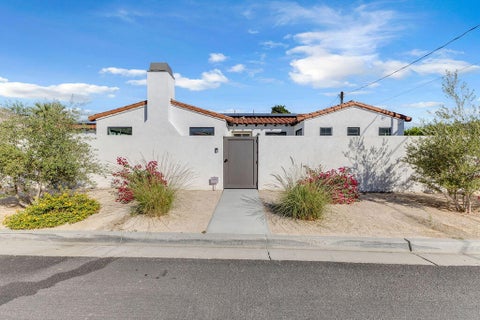 Tiny photo for 53480 Avenida Mendoza, La Quinta, CA 92253 (MLS # 219155123DA)