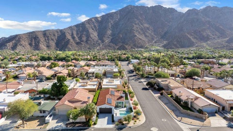 Tiny photo for 53480 Avenida Mendoza, La Quinta, CA 92253 (MLS # 219155123DA)