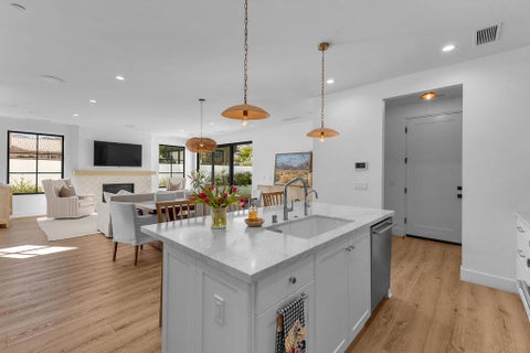 Tiny photo for 53480 Avenida Mendoza, La Quinta, CA 92253 (MLS # 219155123DA)