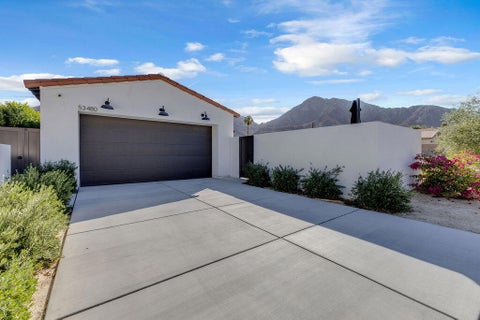 Tiny photo for 53480 Avenida Mendoza, La Quinta, CA 92253 (MLS # 219155123DA)