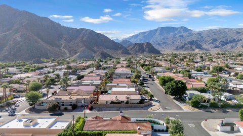 Tiny photo for 53480 Avenida Mendoza, La Quinta, CA 92253 (MLS # 219155123DA)