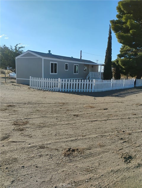 Photo of 2949 Sacramento RD, Phelan, CA 92371 (MLS # HD26228130)