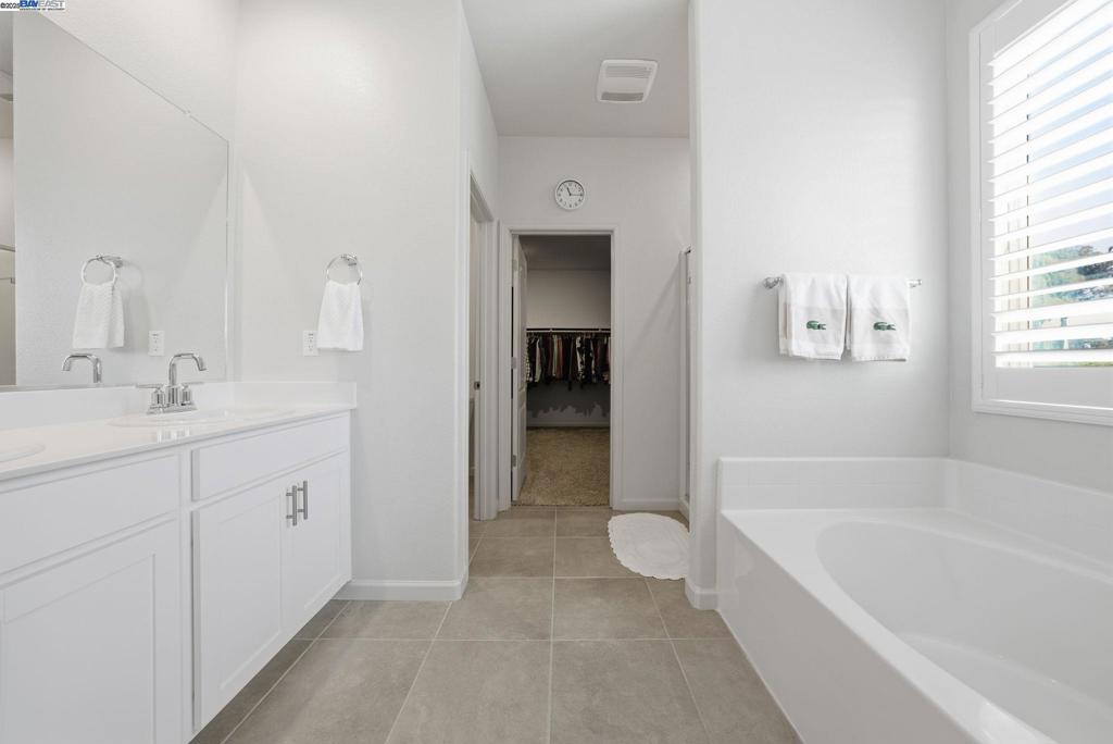 BAYVIEW - Residential