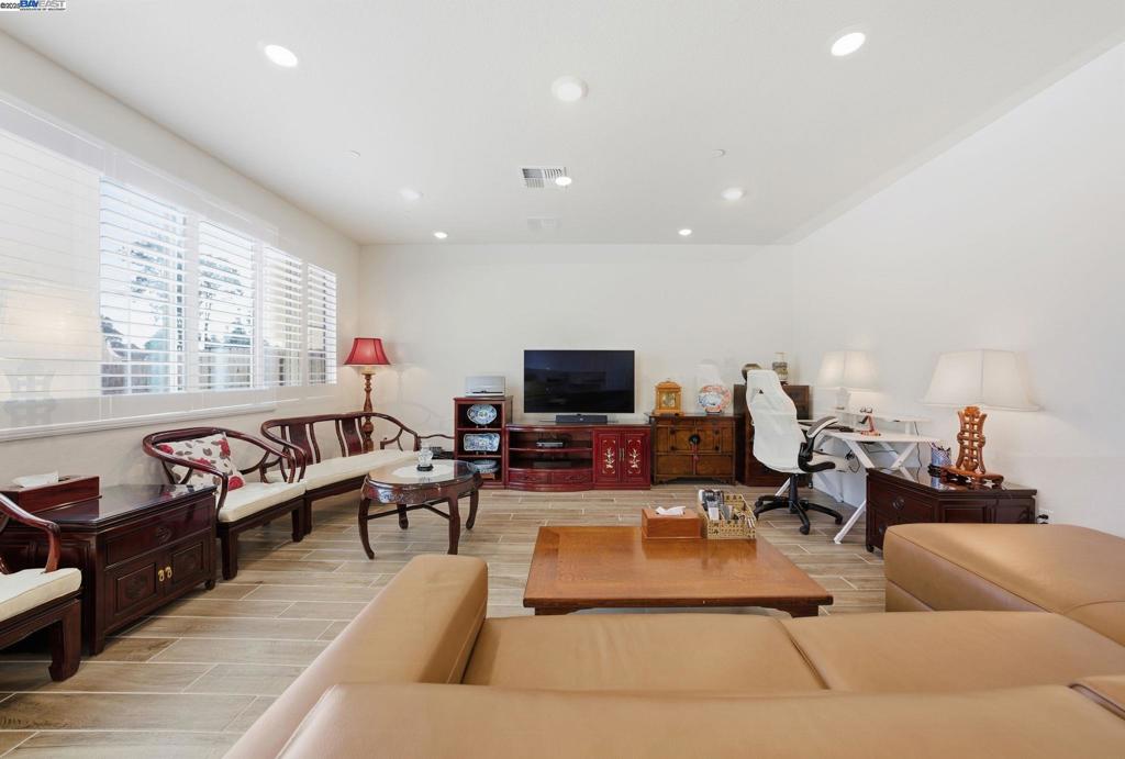 BAYVIEW - Residential