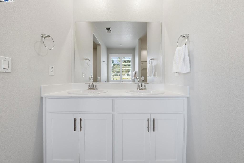 BAYVIEW - Residential