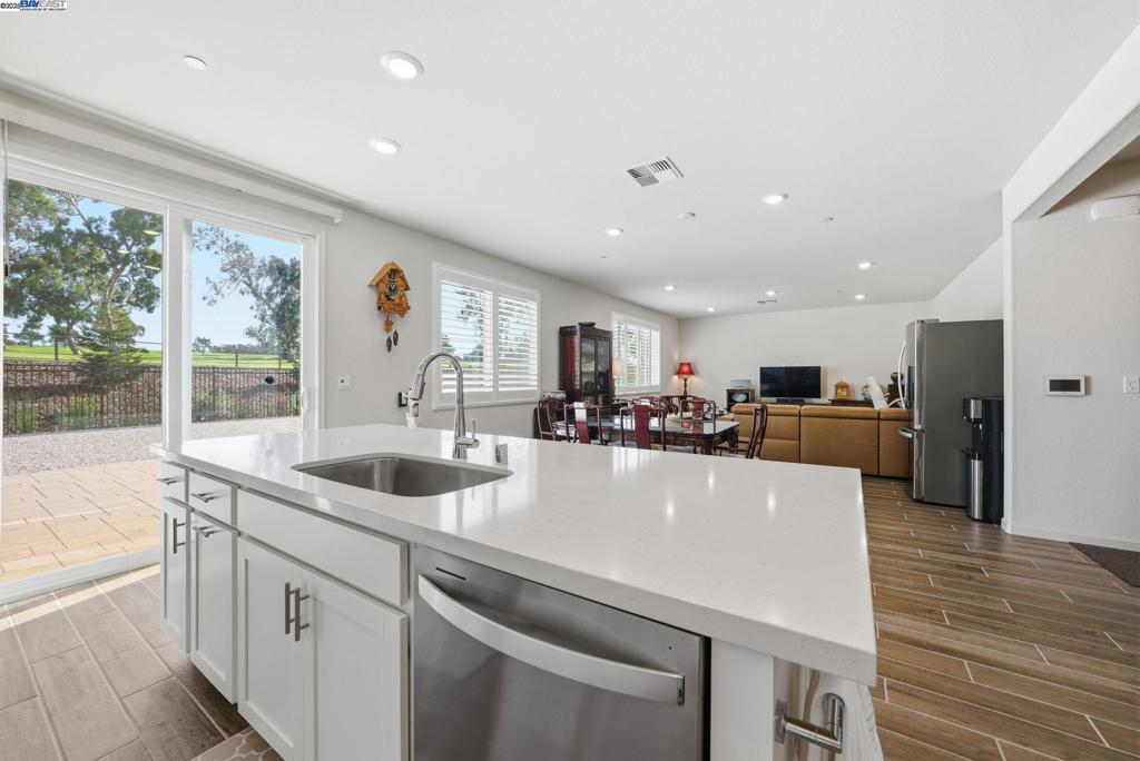 BAYVIEW - Residential