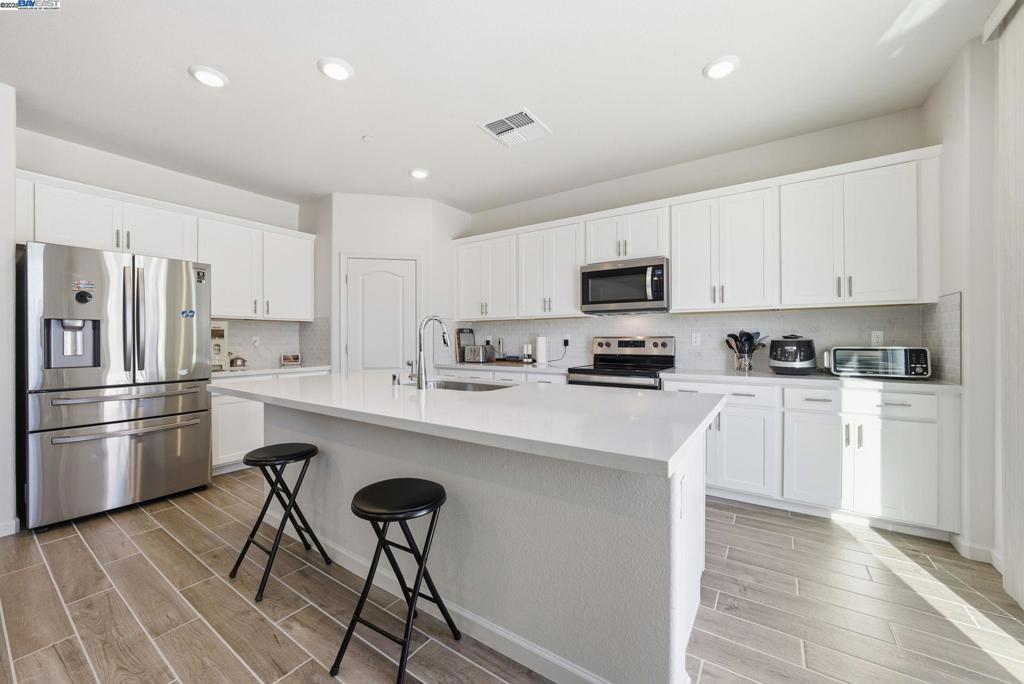 BAYVIEW - Residential